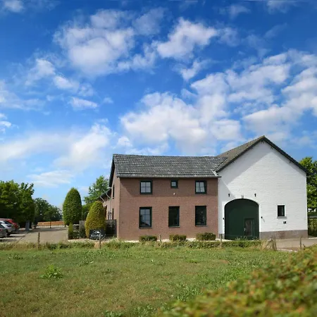 Vakantiehuis Attractive In South Limburg
